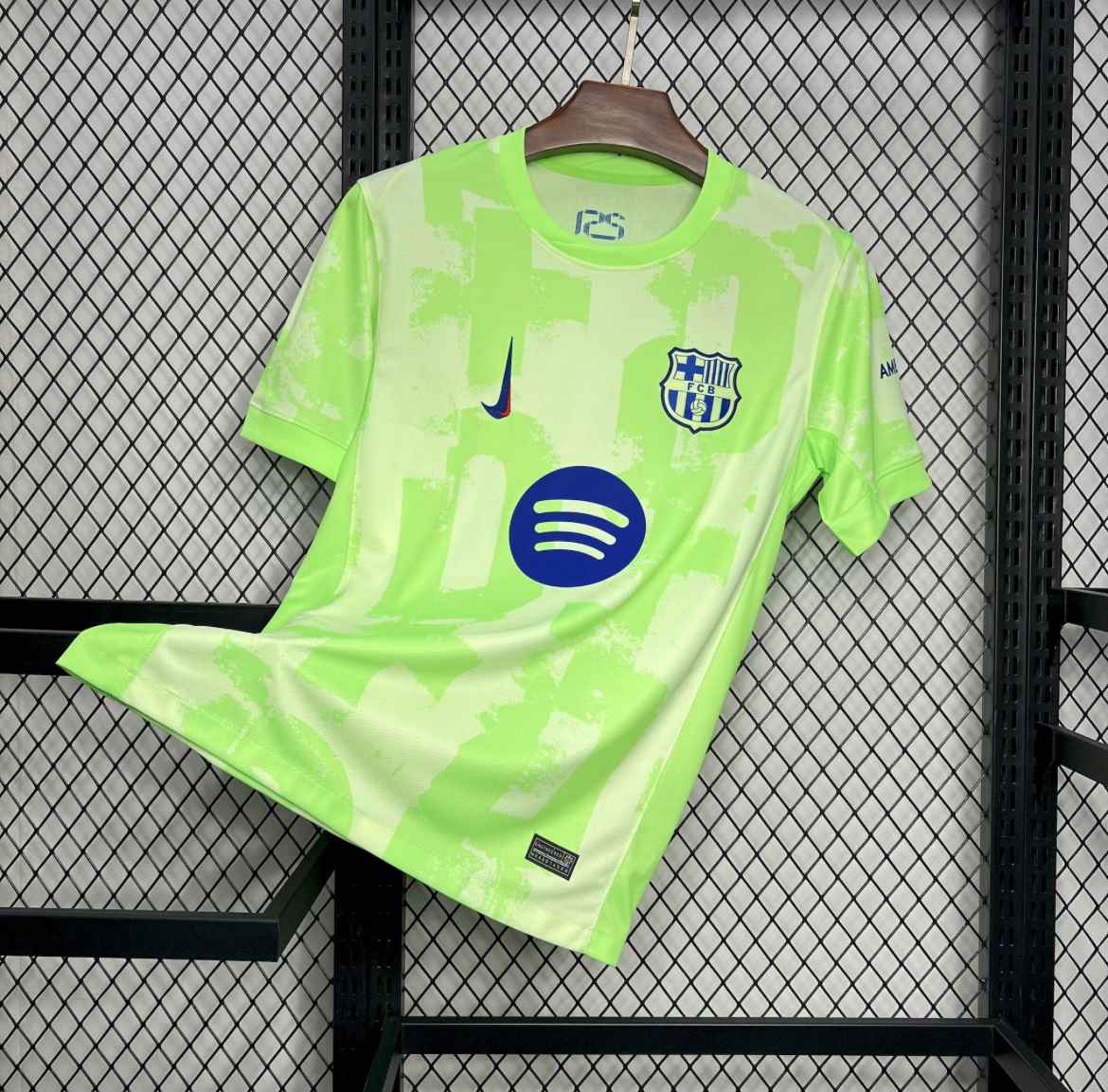 تيشيرت برشلونة 