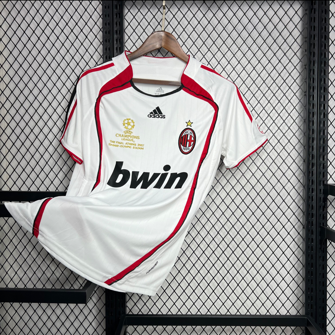 تيشيرت ميلان 